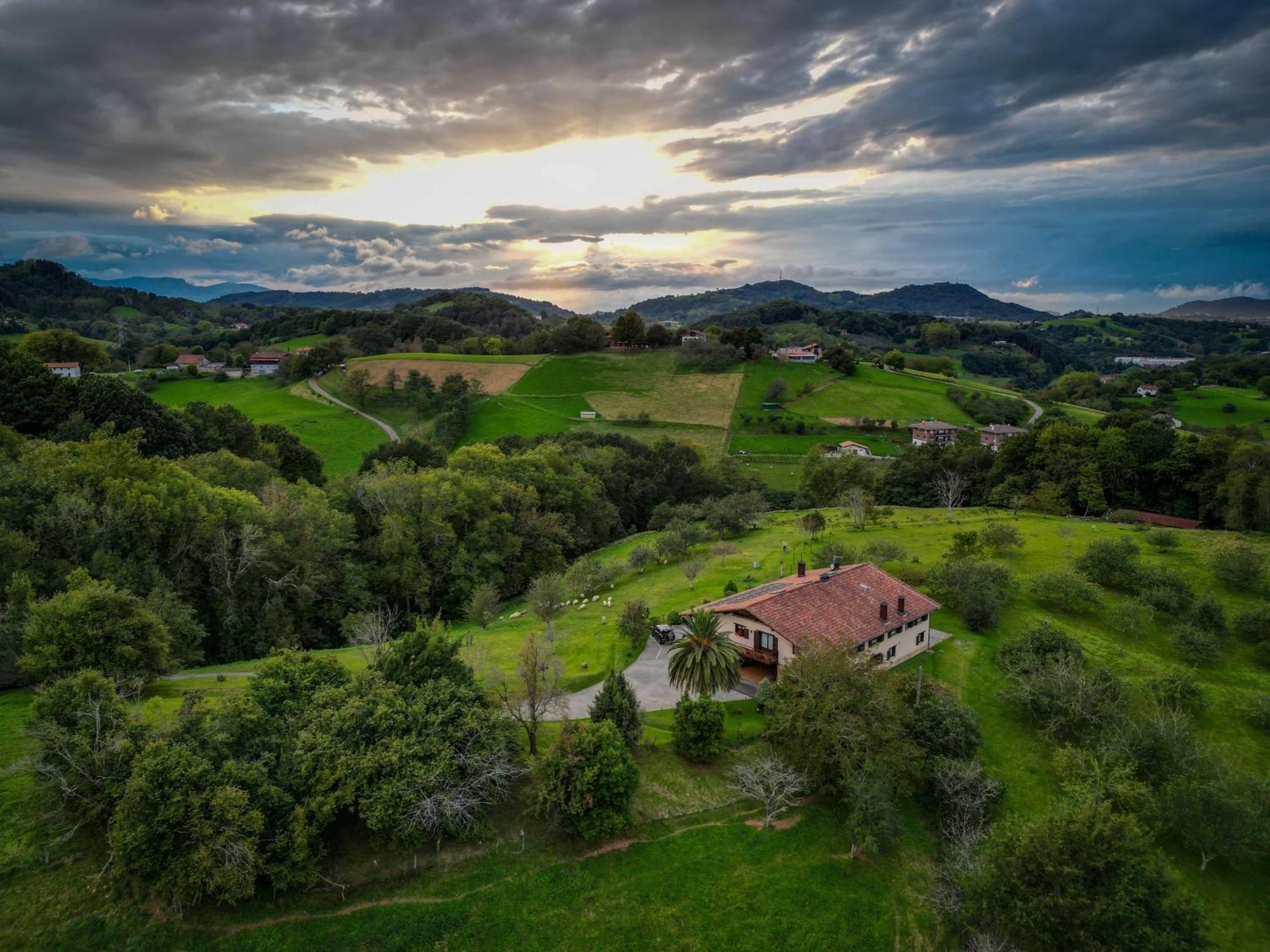 Country house Erretegi Haundi